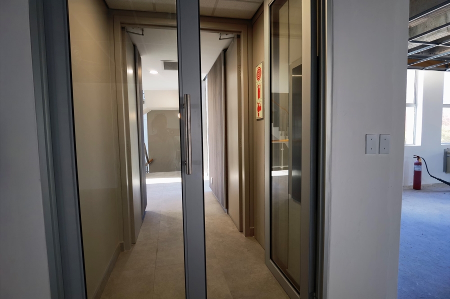 To Let commercial Property for Rent in Rondebosch Western Cape